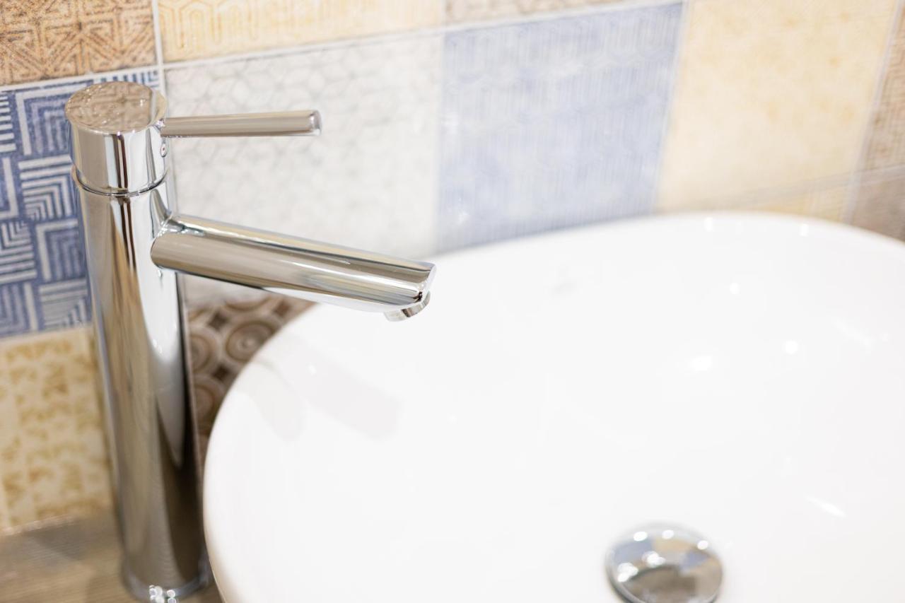 Numisia Guest House Terracina Luaran gambar