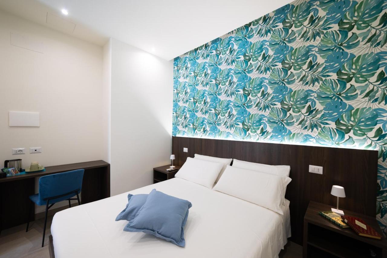 Numisia Guest House Terracina Luaran gambar